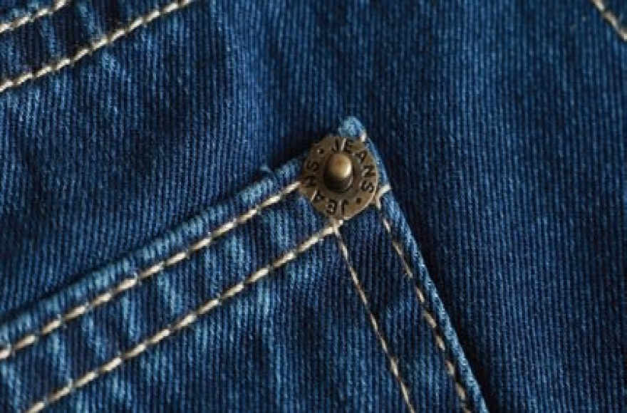 富怡自動打腰頭扣機 & 富怡自動打鉚釘機