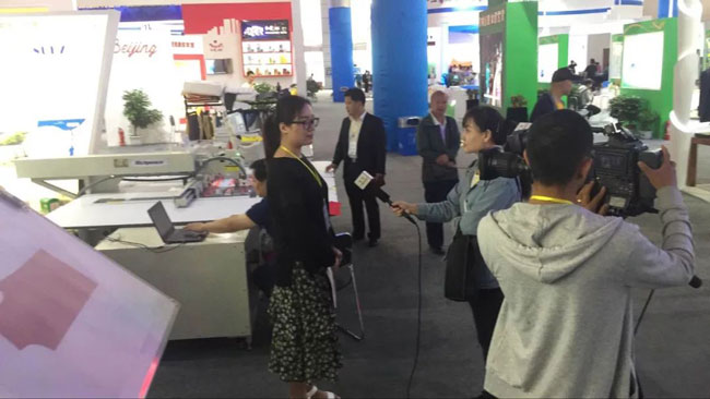 富怡集團接受青海電視臺采訪 富怡集團接受青海電視臺采訪