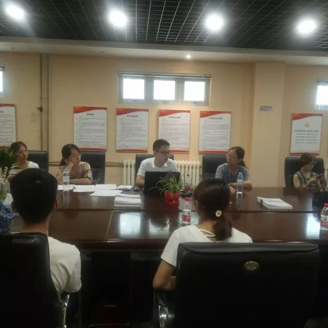 對同學(xué)的匯報內(nèi)容進行指導(dǎo) 對同學(xué)的匯報內(nèi)容進行指導(dǎo)