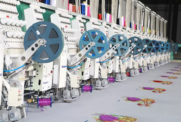 富怡電腦五合一繡花機(jī)樣品 富怡電腦五合一繡花機(jī)樣品